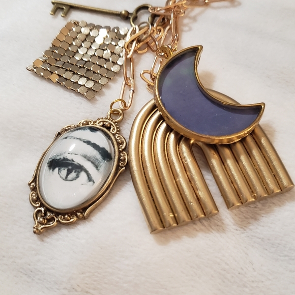 Fornasetti Style Gold Bag Charm Keychain Italian Art Face Motif FREE SHIPPING - Picture 8 of 9